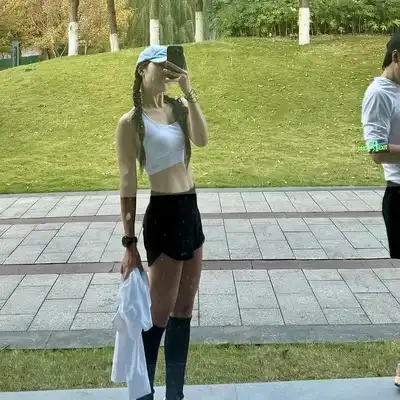 石华怡